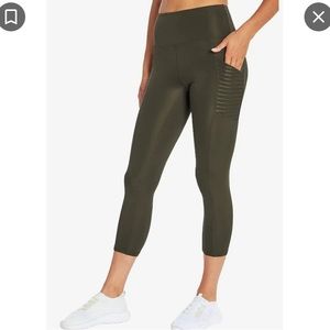 Bally Total Fitness leggings Deep Forest Green size large